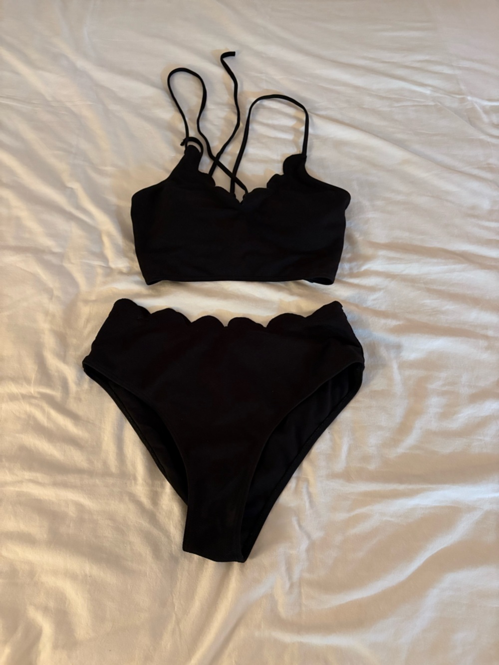Scalloped bikini